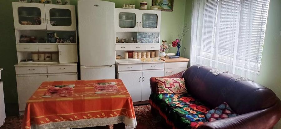 Casă cu 3 camere cu Teren 1400 Mp în Central