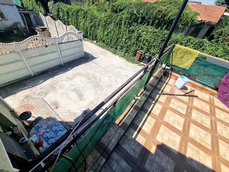 Casă cu 5 camere cu Teren 544 Mp în Agigea