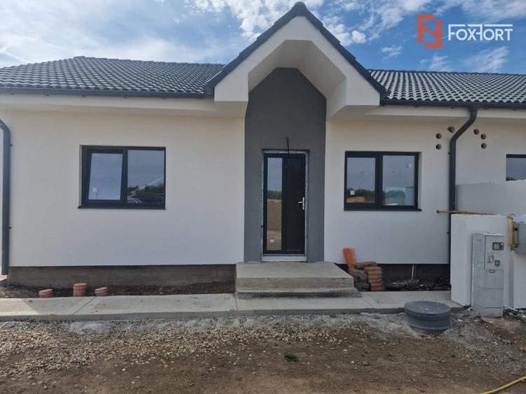 Duplex cu 3 camere cu Teren 307 Mp în Bucovăț (Remetea Mare)