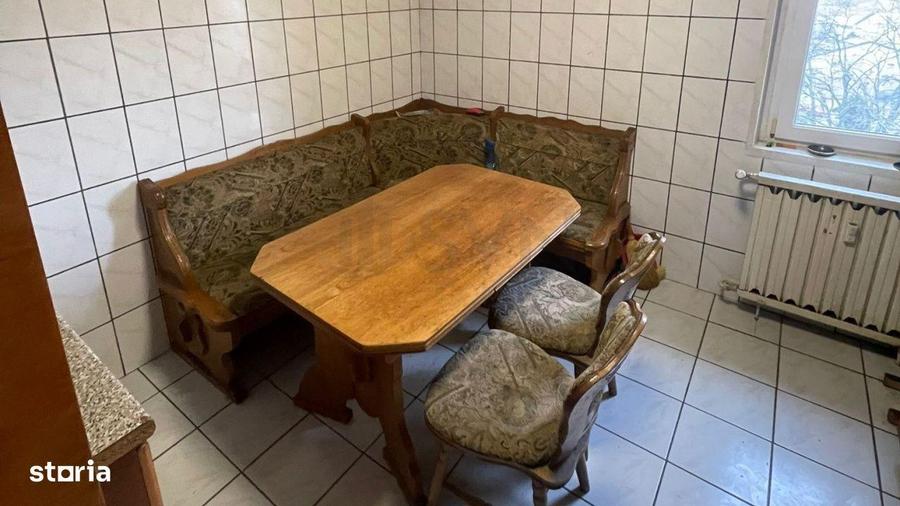 Apartament cu 4 camere în Pipera