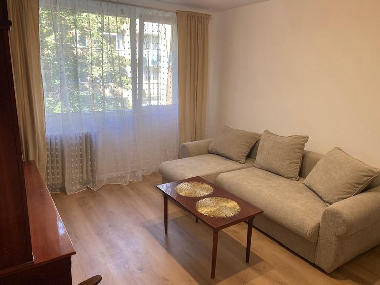 Apartament cu 2 camere decomandat în Drumul Taberei
