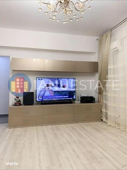 Apartament cu 3 camere decomandat în Muncii