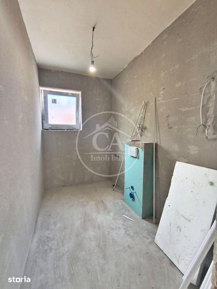 Casă cu 4 camere decomandat cu Teren 500 Mp în Sântandrei