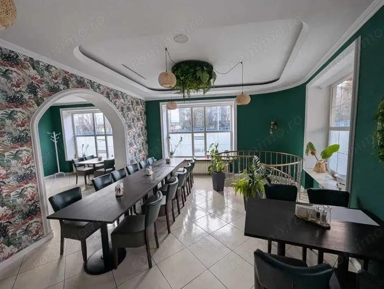 Casă cu 6 camere cu Teren 700 Mp în Central