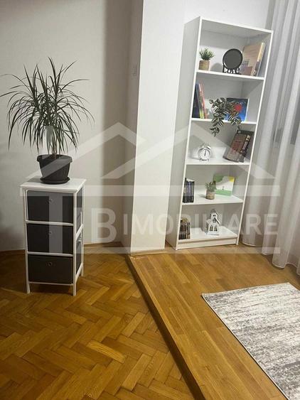 Apartament cu 2 camere decomandat în Aleea Carpați