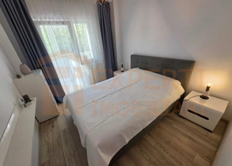 Apartament cu 4 camere decomandat, mobilat în Boema