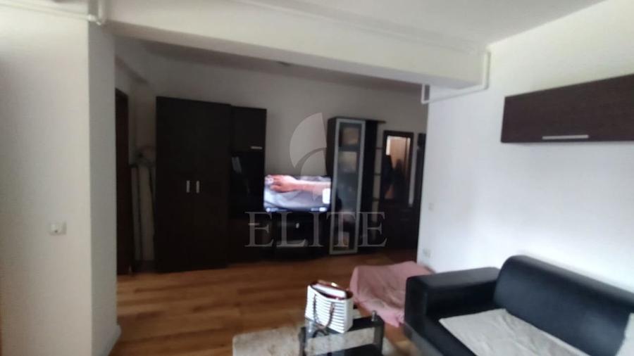 Apartament cu 2 camere semidecomandat, mobilat în Zorilor