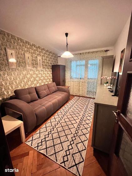 Apartament cu 2 camere decomandat în Micro 17