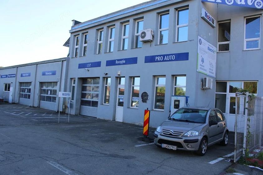 Spațiu comercial, de 1,700 mp, în Central