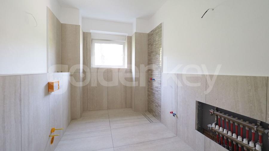 Vilă cu 6 dormitoare | cartier rezidential langa padure - 10