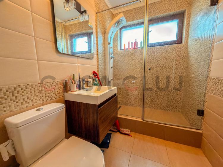 Apartament cu 3 camere decomandat, mobilat în Europa