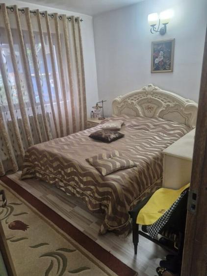 Apartament cu 2 camere semidecomandat în Micro 3