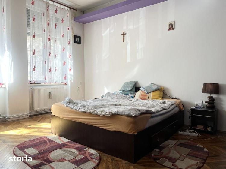 Apartament cu 5 camere semidecomandat în Șagului