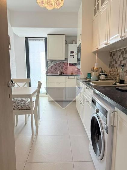 Apartament cu 2 camere semidecomandat în Basarab
