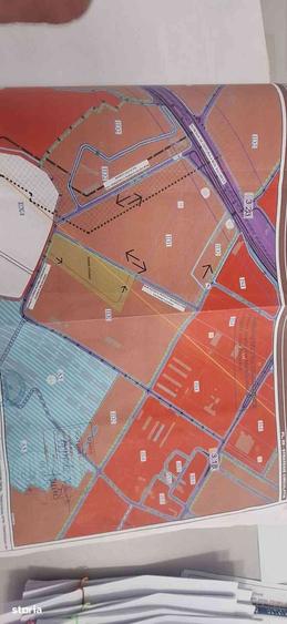 Teren de 33500 mp, în Central