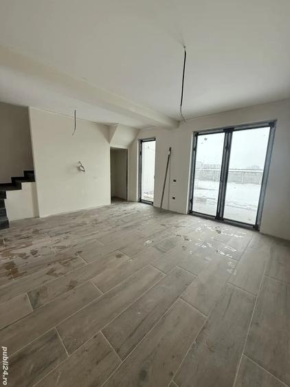 Casă cu 3 camere cu Teren 250 Mp în Braytim