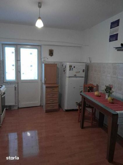 Vand apartament cu 2 camere decomandat - 4