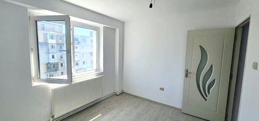 Apartament cu 2 camere decomandat în Viziru 3