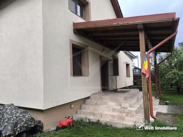 Casă individuală cu 5 camere cu Canalizare în Apahida