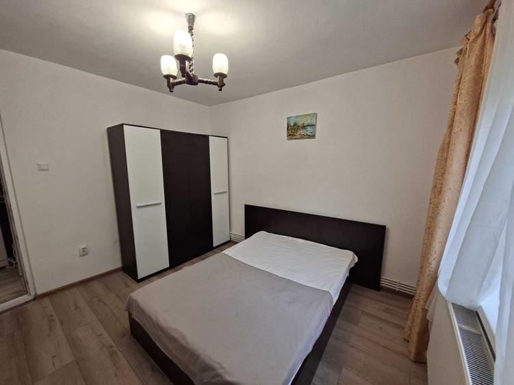 Apartament cu 2 camere decomandat în Piața Centrală