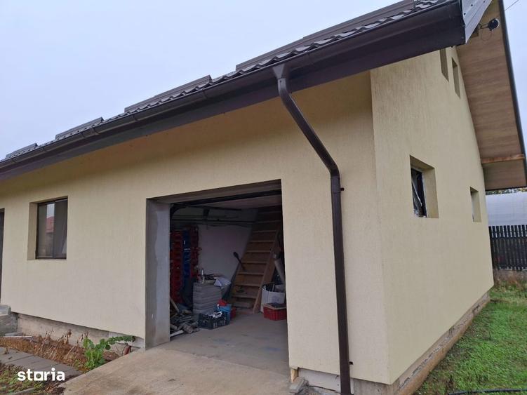 Casă cu 3 camere cu Teren 977 Mp în Petrăchioaia