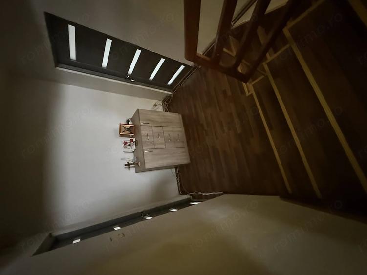 Apartament cu 5 camere decomandat în Central