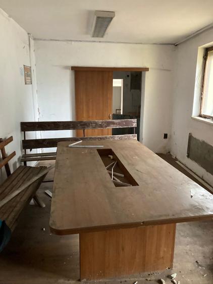 Casă individuală cu 4 camere cu Canalizare în 7 Noiembrie