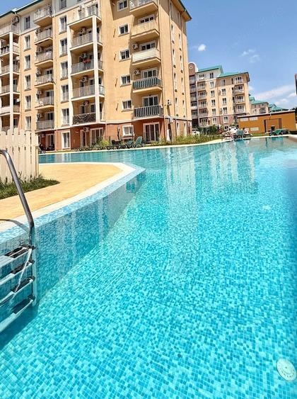 Apartament cu 4 camere decomandat în Pipera