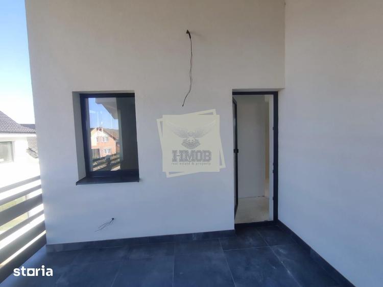 Casă cu 5 camere cu Teren 485 Mp în Cristian