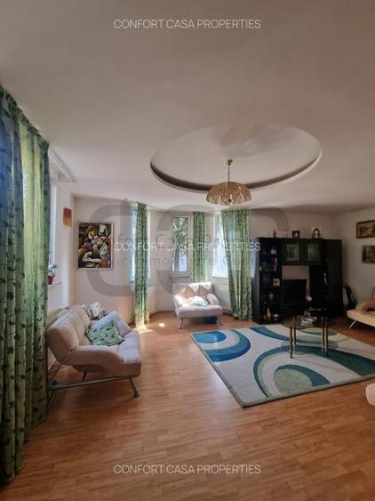 Casă cu 7 camere cu Teren 414 Mp în Splaiul Unirii