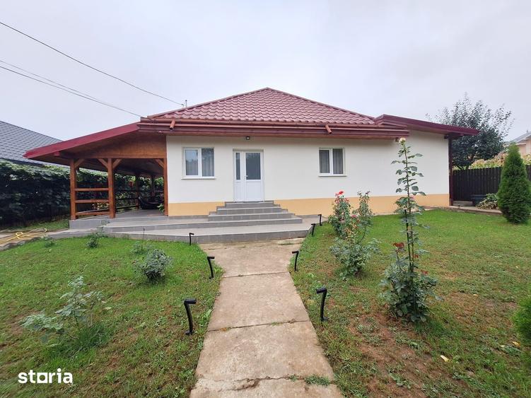 Casă cu 4 camere cu Teren 3000 Mp în Măgura