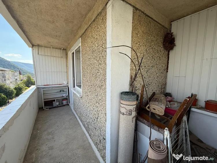 Apartament cu 2 camere decomandat în Calea Romanului
