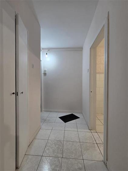 Apartament cu 2 camere semidecomandat în Tătărași