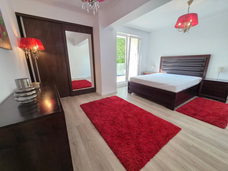 Apartament cu 3 camere decomandat în Iancu Nicolae