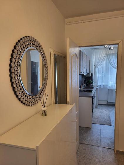 Apartament cu 2 camere circular în Centrul Civic