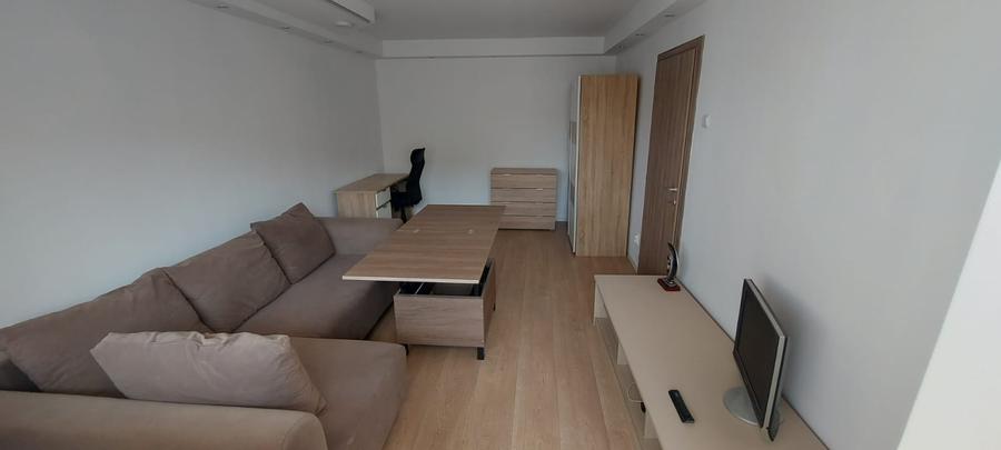Apartament cu 2 camere decomandat în Basarabia