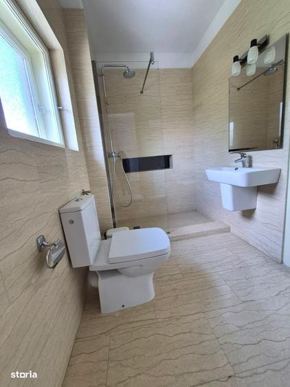 Apartament cu 4 camere decomandat în Aviatorilor
