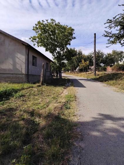 Teren de 908 mp, în Seciu