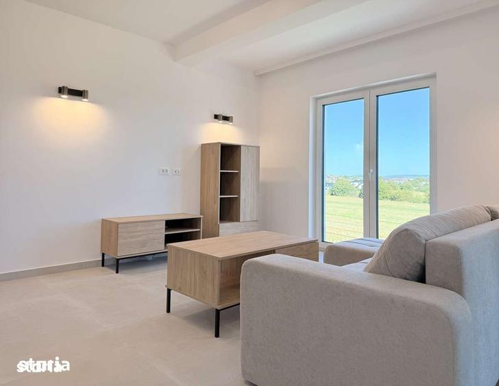 Apartament cu 3 camere în Ipotești