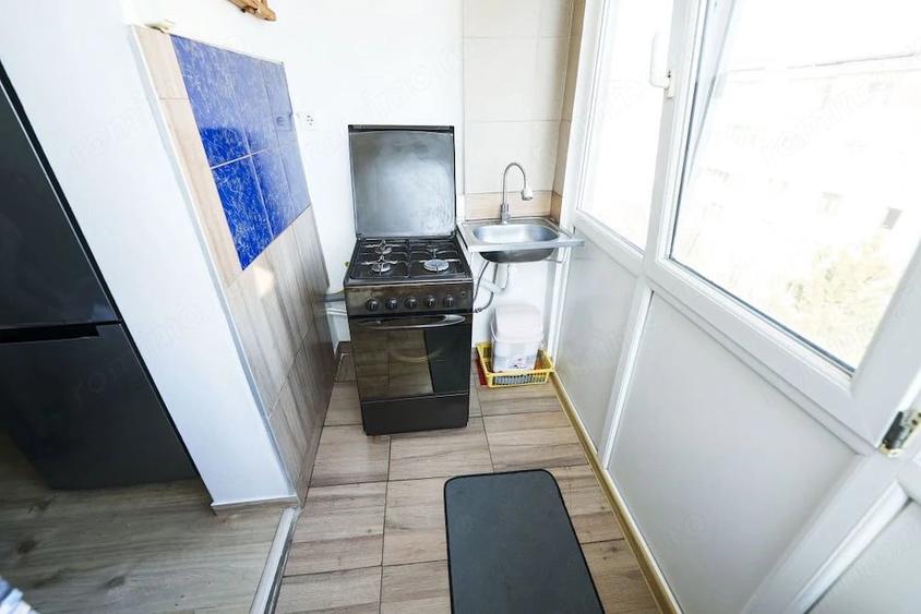 Apartament cu 2 camere decomandat în Rovine