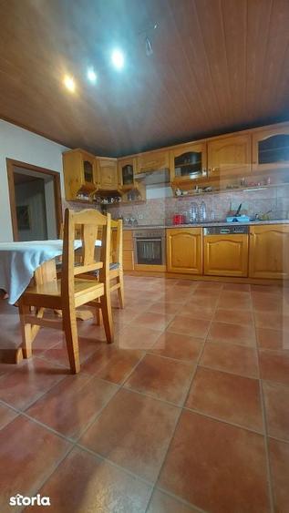 Casă cu 3 camere cu Teren 539 Mp în Central
