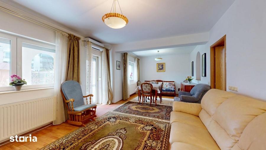 Casă cu 3 camere cu Teren 302 Mp în Central