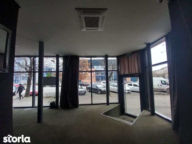 Spațiu comercial, de 148 mp, în Traian