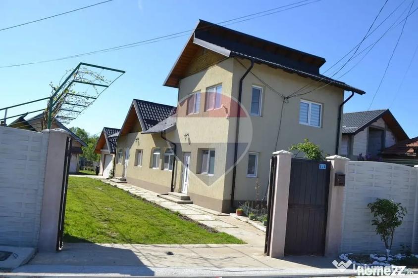 Casă cu 5 camere cu Teren 1842 Mp în Boboci