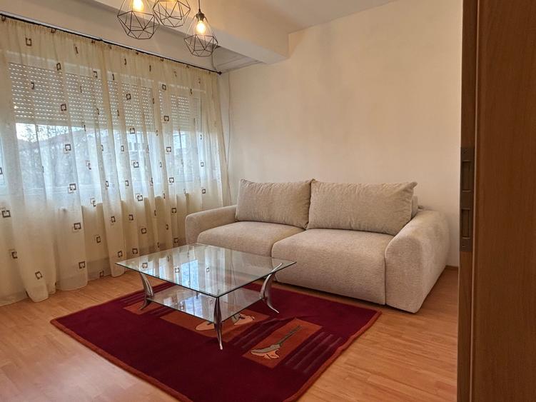 Apartament cu 3 camere în Torontalului