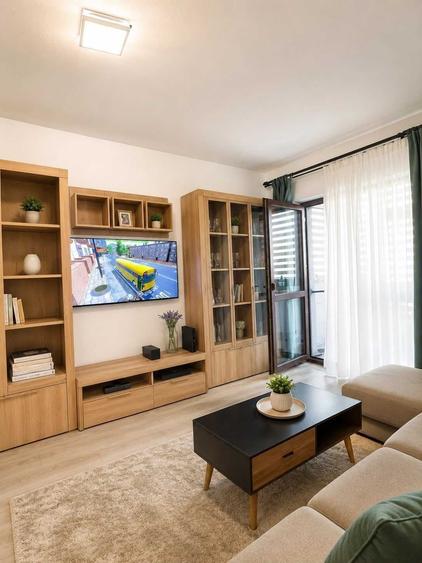 Apartament cu 3 camere decomandat în Sânpetru