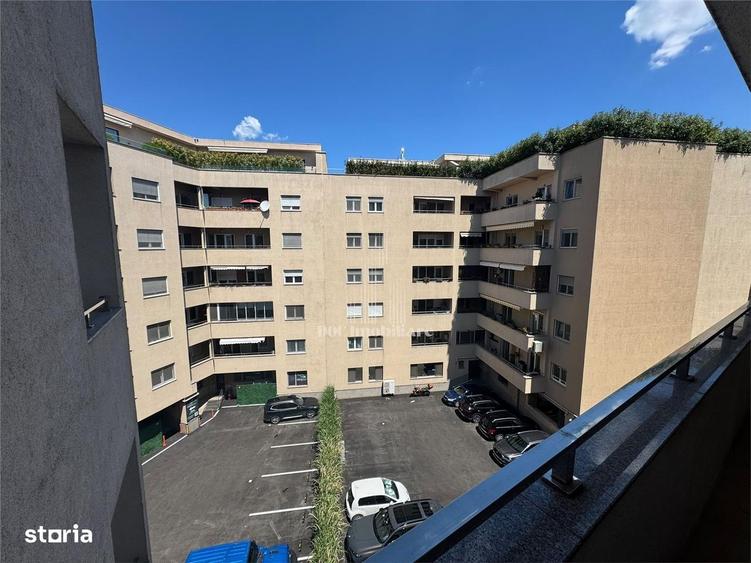 Apartament cu 3 camere decomandat în Tineretului