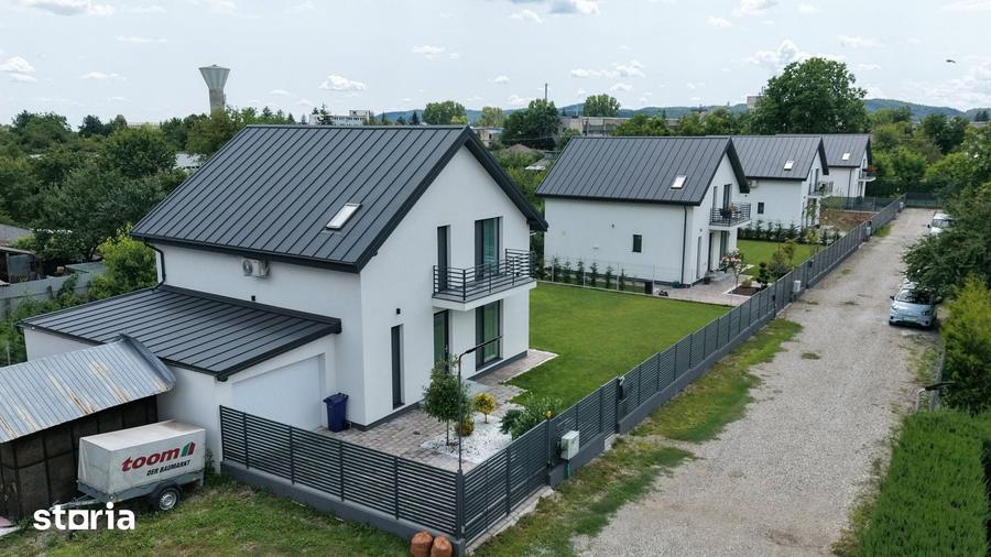 Casă cu 4 camere cu Teren 450 Mp în Central