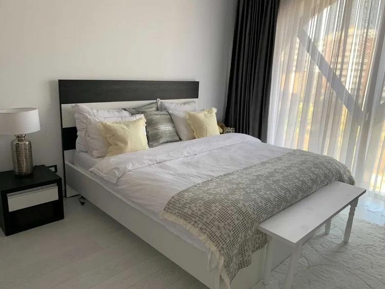 Apartament cu 3 camere semidecomandat, mobilat în 13 Septembrie