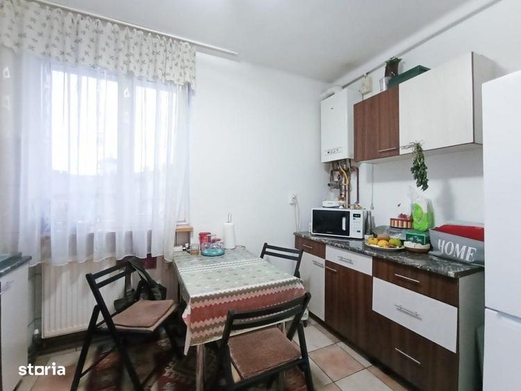 Apartament cu 2 camere semidecomandat în Horea